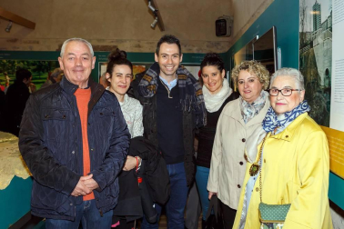 Villava vivió una nueva jornada festiva y gastronómica alrededor de la celebración de XIII Capítulo de la Cofradía del Relleno de Navarra. El acto principal fue el nombramiento de cuatro nuevo cofrades: Isabel Elizalde Arretxea, consejera del Gobierno de Navarra; Ignacio Idoate, del Restaurante Alhambra; Ion Bustamante,  árbitro internacional de balonmano; y José María Arrasate Olóriz, de panadería Arrasate.