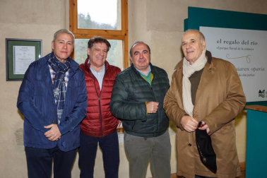 Villava vivió una nueva jornada festiva y gastronómica alrededor de la celebración de XIII Capítulo de la Cofradía del Relleno de Navarra. El acto principal fue el nombramiento de cuatro nuevo cofrades: Isabel Elizalde Arretxea, consejera del Gobierno de Navarra; Ignacio Idoate, del Restaurante Alhambra; Ion Bustamante,  árbitro internacional de balonmano; y José María Arrasate Olóriz, de panadería Arrasate.