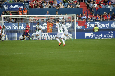 Fotos de la primera parte del partido.