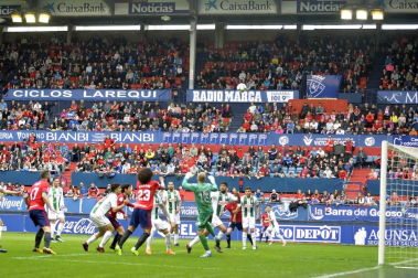 Fotos de la primera parte del partido.