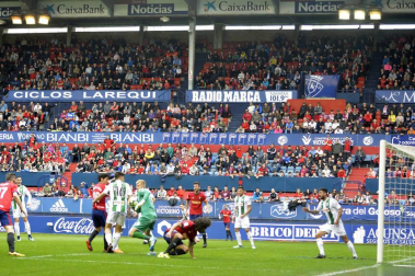 Fotos de la primera parte del partido.