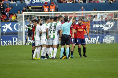 Fotos de la primera parte del partido.