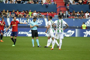 Fotos de la primera parte del partido.