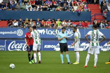 Fotos de la primera parte del partido.