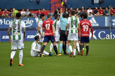 Fotos de la primera parte del partido.
