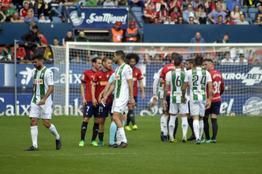 Fotos de la primera parte del partido.