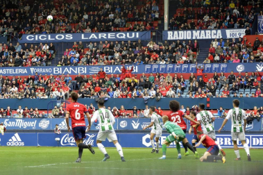 Fotos de la primera parte del partido.