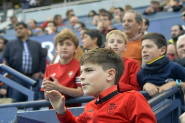 ¿Estuviste en el estadio durante el partido? Trata de encontrarte en la grada.