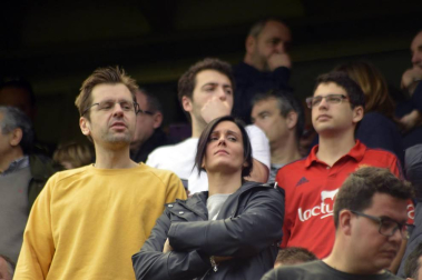 ¿Estuviste en el estadio durante el partido? Trata de encontrarte en la grada.