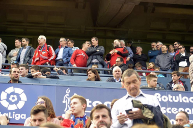 ¿Estuviste en el estadio durante el partido? Trata de encontrarte en la grada.
