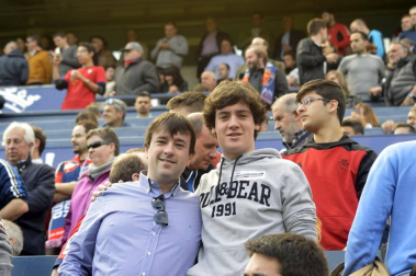 ¿Estuviste en el estadio durante el partido? Trata de encontrarte en la grada.