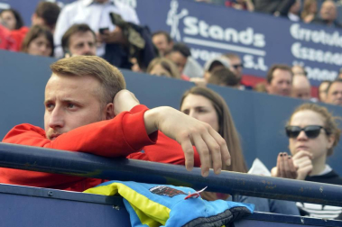 ¿Estuviste en el estadio durante el partido? Trata de encontrarte en la grada.