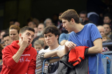 ¿Estuviste en el estadio durante el partido? Trata de encontrarte en la grada.