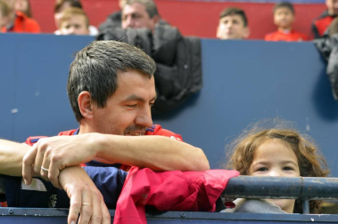 ¿Estuviste en el estadio durante el partido? Trata de encontrarte en la grada.