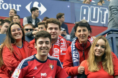 ¿Estuviste en el estadio durante el partido? Trata de encontrarte en la grada.