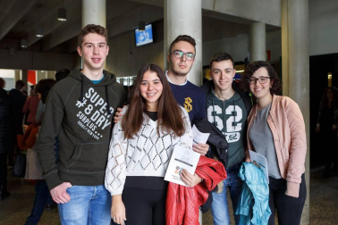 El sábado 14 de abril, la Universidad Pública de Navarra celebró la primera de sus jornadas de puertas abiertas previas al próximo curso académico, con protagonismo para las ingenierías. Una oportunidad para asistir a charlas orientativas acerca de las diversas titulaciones que oferta este centro y que están dirigidas a estudiantes de Bachillerato y Formación Profesional así como a sus familiares y el público en general.