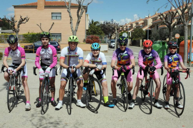 Los Juegos Deportivos de Navarra de Ciclismo celebraron su primera jornada el 14 de abril en la localidad de Cascante. 200 jóvenes ciclistas, repartidos en las diferentes categorías, participaron en esta cita deportiva, en la que se propusieron dos pruebas: una de ciclismo en ruta y otra la yincana sobre un circuito urbano de 1,3 kilómetros. También se programó, a modo de exhibición, la primera edición de la Carrera de Bicis y Motillos sin pedales.