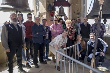 Los Campaneros de la Catedral de Pamplona tañeron ayer los bronces de la seo y los de otras cuatro iglesias del Casco Antiguo, dentro de una iniciativa europea para lograr que la Unesco declare el toque manual Patrimonio Inmaterial