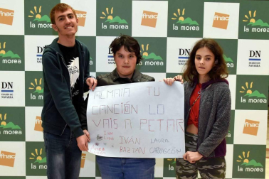 Los fans de Amaia Romero, ganadora de 'Operación Triunfo', pudieron sacarse fotos y grabar un vídeo con un mensaje de ánimo para apoyar a la navarra en Eurovisión