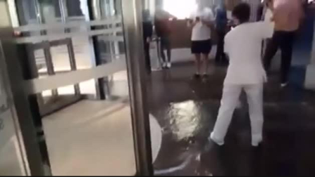 Inundación en el Hospital de Cruces