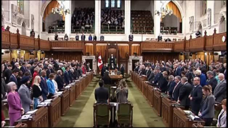 Minuto de silencio en el Parlamento canadiense por las 10 víctimas del atropello de Toronto