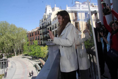 Será el día 3 de mayo cuando todos pongan rumbo a la capital lusa, como parte de una numerosa delegación de la que también formarán parte su excompañera y amiga Aitana, sus exprofesores Javier Calvo y Javier Ambrossi y la presentadora Anne Igartiburu, que presentará desde allí algunos especiales del programa "Corazón".
