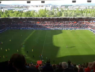 Silbidos tras el Osasuna 1-1 Lugo