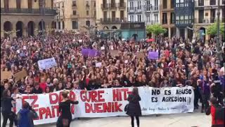 Llegada de la manifestación de este sábado a la plaza del Castillo