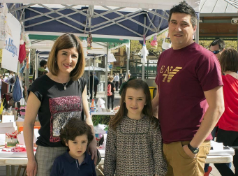 La mañana del 21 de abril, Lodosa acogió una Feria de Sostenibilidad Ambiental con exposiciones, talleres y charlas que se desarrollaron en el Paseo. La feria, que estuvo organizada por Ibaialde Ikastola, contó con la colaboración del Ayuntamiento de Lodosa, el Consorcio turístico de Tierra Estella, Teder y la Mancomunidad de Montejurra.