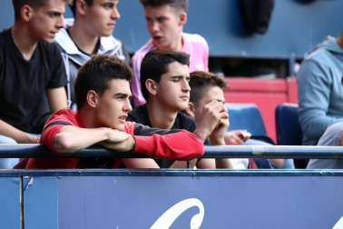 ¿Estuviste en el estadio durante el partido? Trata de encontrarte en la grada.