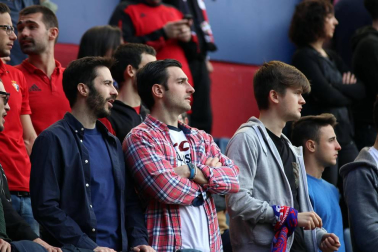 ¿Estuviste en el estadio durante el partido? Trata de encontrarte en la grada.