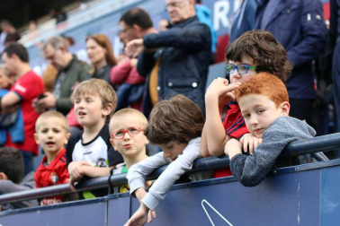 ¿Estuviste en el estadio durante el partido? Trata de encontrarte en la grada.