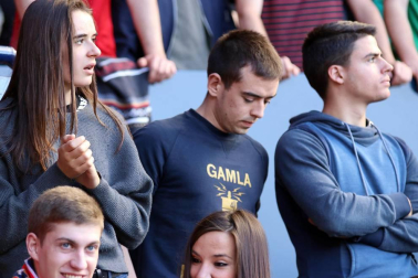 ¿Estuviste en el estadio durante el partido? Trata de encontrarte en la grada.