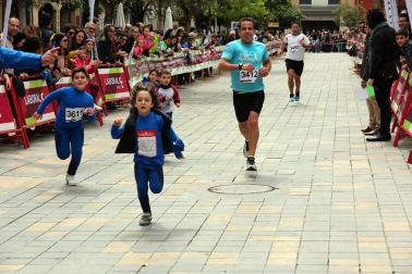 Galería de fotos de la prueba tudelana, en la que se estrenó la marcha nórdica,