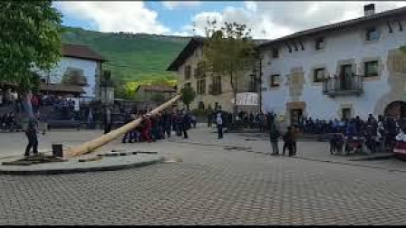 El 'Mayo' irguió su porte en Iturmendi