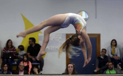 Este fin de semana se celebró la 25ª edición del trofeo de gimnasia artística en Amaya con un centenar de deportistas participantes y con un homenaje a todas las gimnastas que han pasado durante estos años por el club