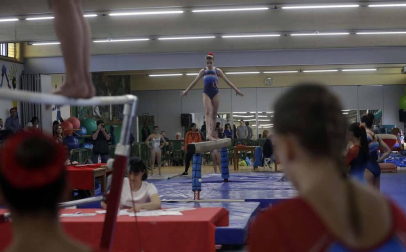 Este fin de semana se celebró la 25ª edición del trofeo de gimnasia artística en Amaya con un centenar de deportistas participantes y con un homenaje a todas las gimnastas que han pasado durante estos años por el club
