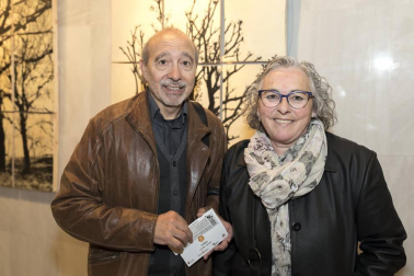 Haizea, Asociación por la danza en Navarra, cerró las actividades organizadas con motivo del Día de la Danza con la habitual Gala de teatro, que tuvo lugar un año más en el Auditorio de Barañáin. Los alumnos y alumnas de la asociación presentaron las coreografías preparadas para tal evento y compartieron el espacio con bailarines profesionales, que fueron los encargados de cerrar el espectáculo.