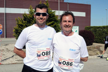 Más de cien trabajadores de 21 empresas navarras participaron en una carrera solidaria el 28 de abril con motivo del Día Mundial de la Seguridad y la Salud en el Trabajo. Bajo el nombre '1ª Carrera por la Seguridad Laboral', la prueba estuvo organizada por Rockwool, internacional presente en tres continentes y con una planta en Caparroso, y contó con la colaboración de la Fundación Industrial Navarra (FIN). Además de buscar aumentar la sensibilización en este ámbito, la carrera sirvió para recoger fondos con destino a la asociación Ibili.