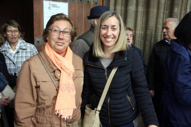 La Coral Nora celebró el domingo 29 de abril un concierto en la iglesia de los Padres Capuchinos. Un evento en el que estuvieron acompañados por el coro San Fermín Abesbatza y que supone el segundo capítulo de los actos organizados por este grupo musical con motivo de su 50 aniversario. En próximas fechas asistirán invitados al encuentro coral Musikaste de Errentería, participarán en la Misa-Homenaje a los Reyes de Navarra en Leyre e incluso viajarán a Praga, donde también darán a conocer su trabajo musical.