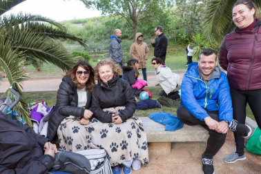 El intenso viento no impidió que cientos de tudelanos degustaran las tradicionales 'culecas'