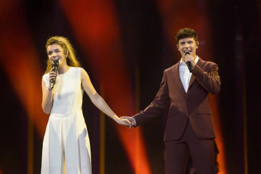 Amaia Romero y Alfred García visitan Lisboa antes del primer ensayo en el estadio Altice Arena, donde se celebrará el festival de Eurovisión
