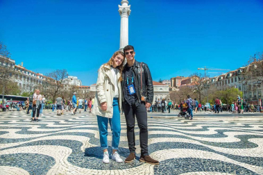 Amaia Romero y Alfred García visitan Lisboa antes del primer ensayo en el estadio Altice Arena, donde se celebrará el festival de Eurovisión