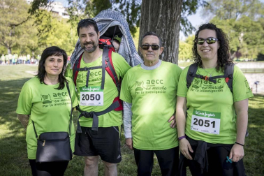 Un sol radiante se une a la V Marcha contra el Cáncer en Pamplona