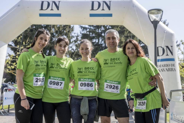 Un sol radiante se une a la V Marcha contra el Cáncer en Pamplona