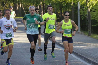Fotos de la carrera solidaria de Ruanda-Adacen en Mutilva