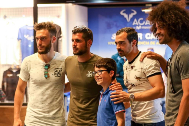 Roberto Torres, Aridane Hernández, Fran Mérida y MIguel De las Cuevas acudieron a ver el encuentro entre Novak Djokovic y Kei Nishikori.