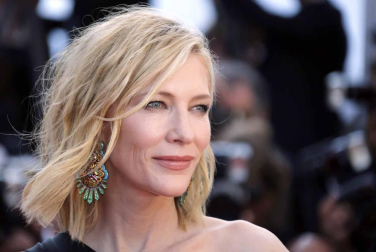 Cate Blanchett y la veterana realizadora francesa Agnès Varda, más de 80 mujeres de todos los ámbitos del cine desfilaron este sábado por la mítica alfombra roja del Festival de Cannes para reafirmar su presencia en la industria del cine