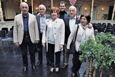Por su ejemplo de “esfuerzo, constancia, emprendimiento y superación”.  Así explicó el sábado la presidenta del Gobierno de Navarra, Uxue Barkos, la concesión de la Cruz de Carlos III el Noble.