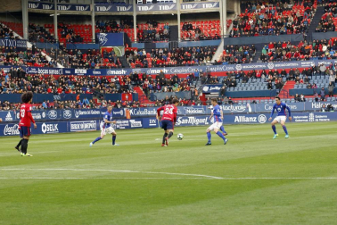 Fotos del Osasuna 2- 1 Oviedo del partido disputado en El Sadar.